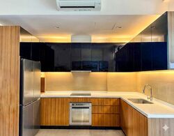 Holland Link (D10), Terrace #522817651